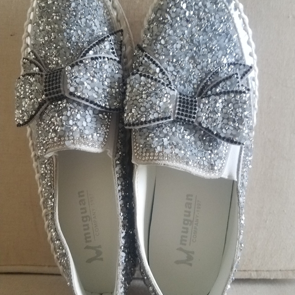 COPY - Bedazzled shoes size 6-61/2 - Picture 2 of 2